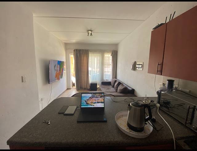 2 BEDROOM SECTIONAL TITLE FOR SALE IN COMET